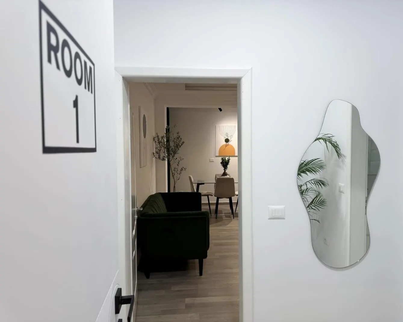 Imagination Inn Τίρανα 0*,