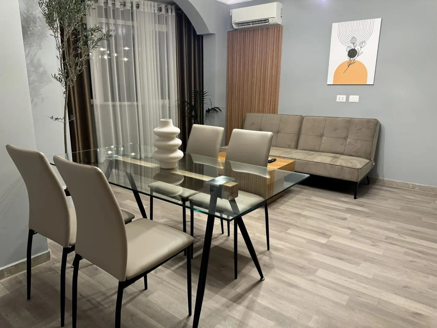 아파트 Imagination Inn 티라나